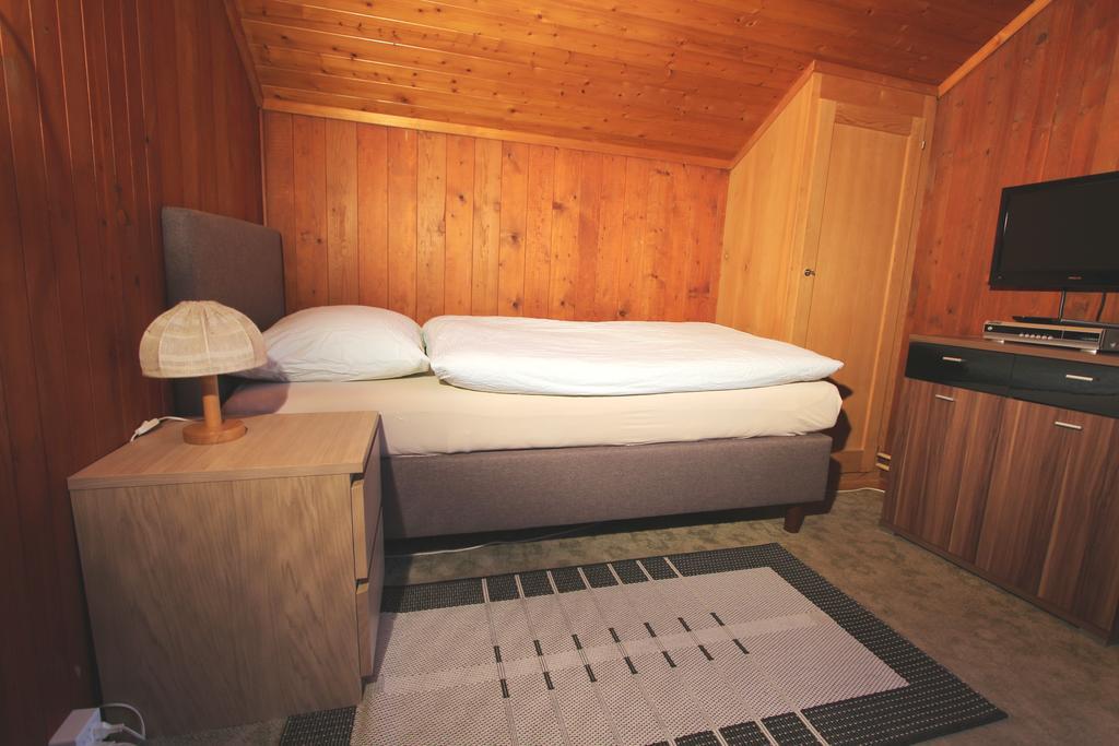 Hotel-Restaurant Alpina Innertkirchen Room photo