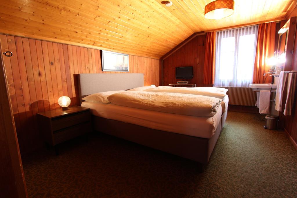 Hotel-Restaurant Alpina Innertkirchen Room photo